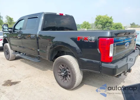 2019 Ford F-250 Xl z USA, uszkodzony, nr VIN 1FT7W2B66KEF47192